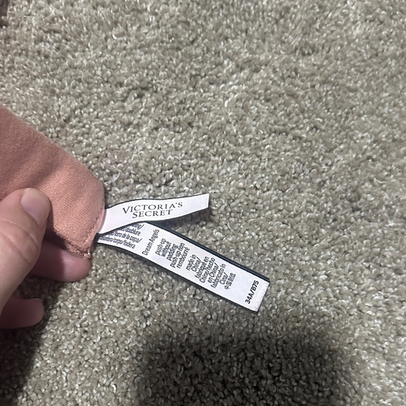 VS Lace Underwire Bra in Pink - Picture 4 of 6